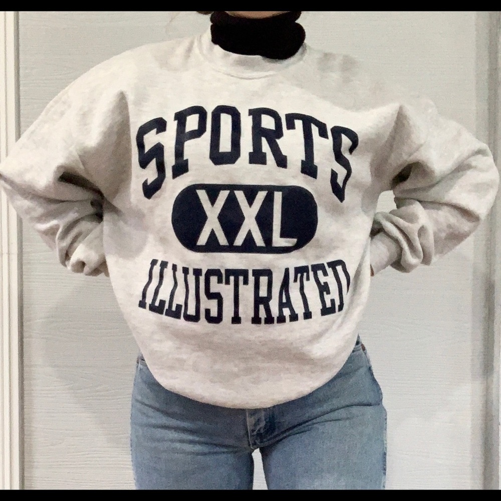 Sports illustrated crew neck!!